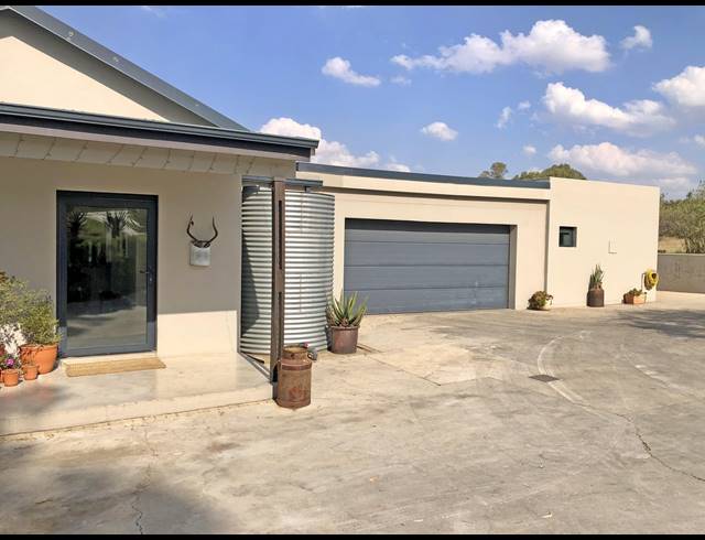 4 BEDROOM HOUSE FOR SALE IN MONAGHAN FARM